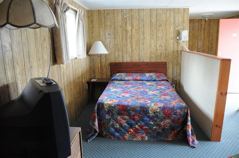 O'Sullivan'S Motel Lake George Exteriér fotografie