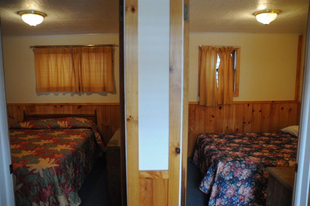 O'Sullivan'S Motel Lake George Exteriér fotografie