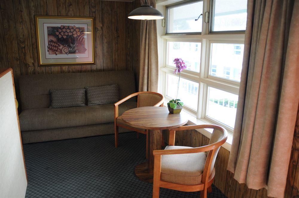 O'Sullivan'S Motel Lake George Exteriér fotografie